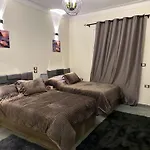 City Center Chic: Modern 2Br With Ultimate Comfort
